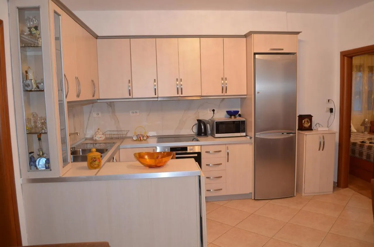 Maria Apartment Gjirokastër 0*,  Albânia